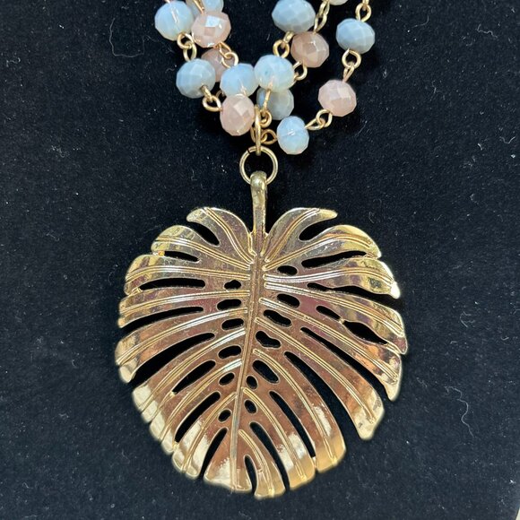 Off park Collection By JTV Triple Strand Leaf Pendant 18” adjustable necklace - Picture 2 of 6